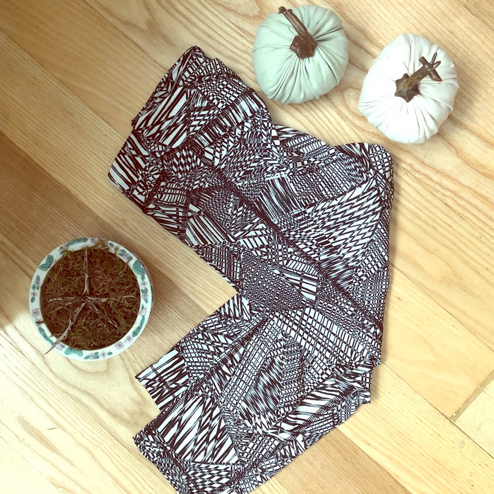 Under Armour small cropped leggings